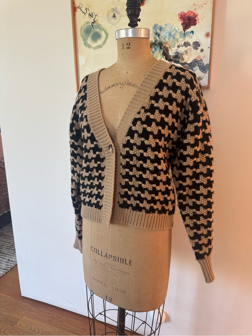 NakedCashmere 100% Cashmere Black and Tan Hound’s Tooth V‑Neck Cardigan